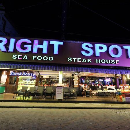 Right Spot Hotel Pattaya Exterior foto